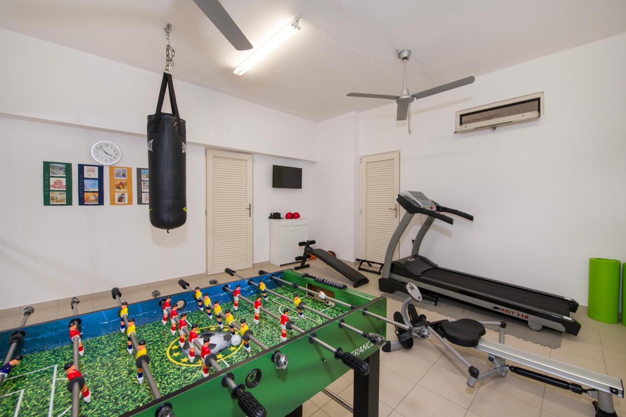 Four Seasons Private Villa - Seaview - Big Heated Pool - Gym - Sport Activities Gouves Buitenkant foto