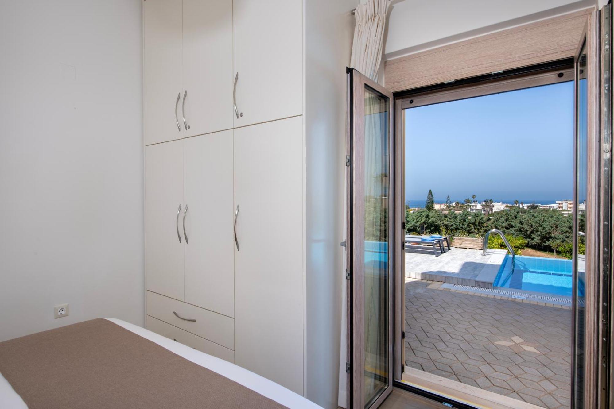 Four Seasons Private Villa - Seaview - Big Heated Pool - Gym - Sport Activities Gouves Buitenkant foto