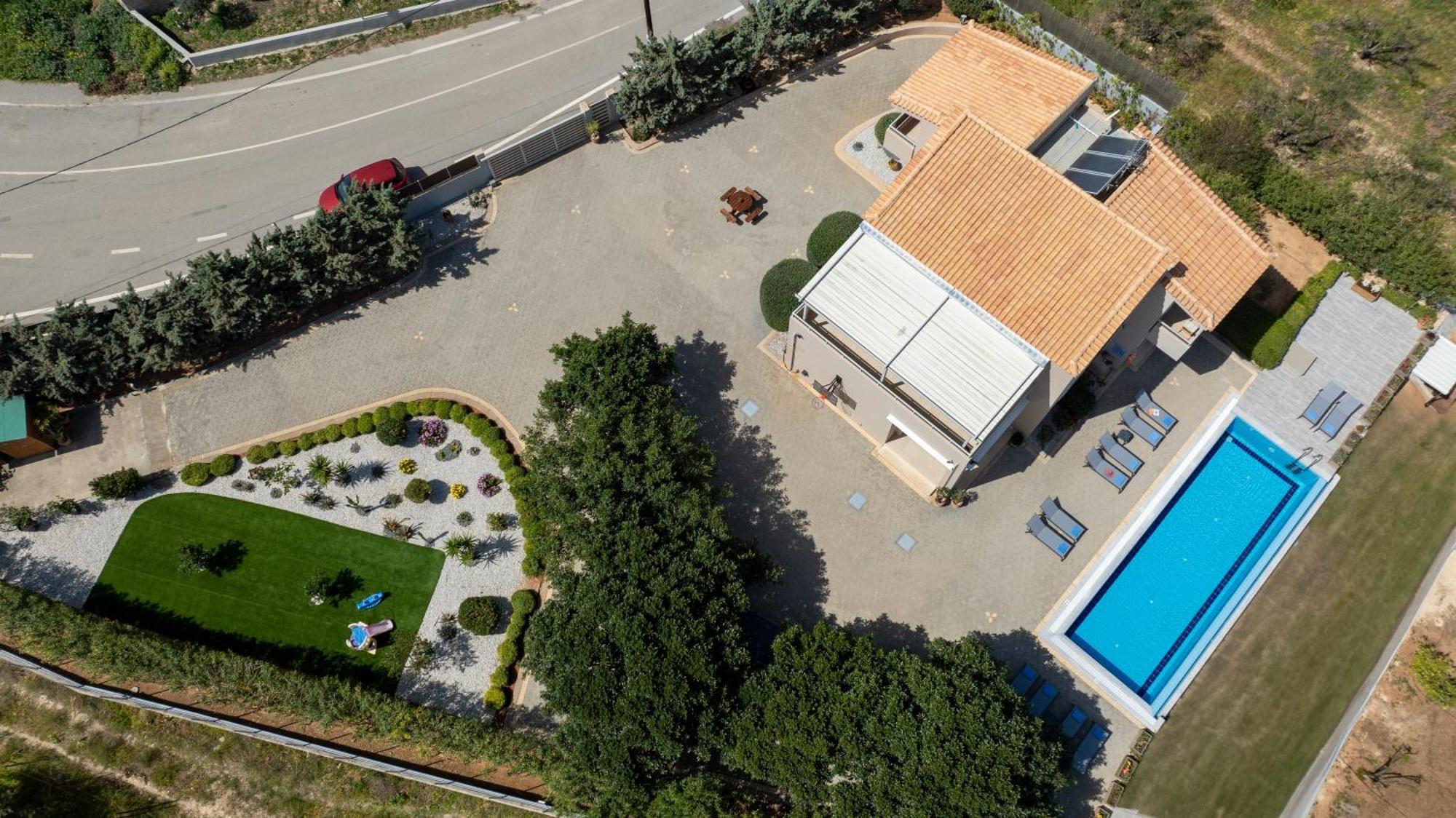 Four Seasons Private Villa - Seaview - Big Heated Pool - Gym - Sport Activities Gouves Buitenkant foto